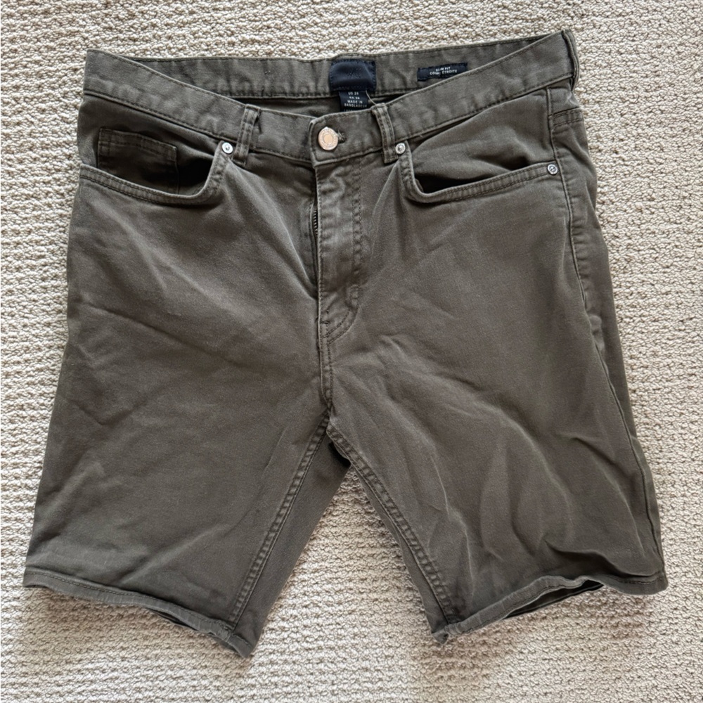 H&M Khaki Green Slim Fit Shorts